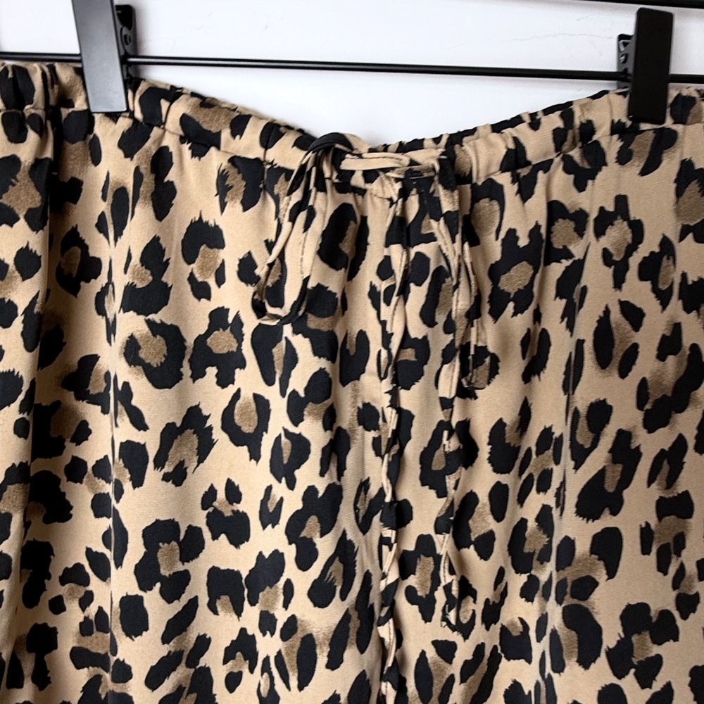 Pacsun Leopard Lounge Pants (F) - Picture 4 of 4